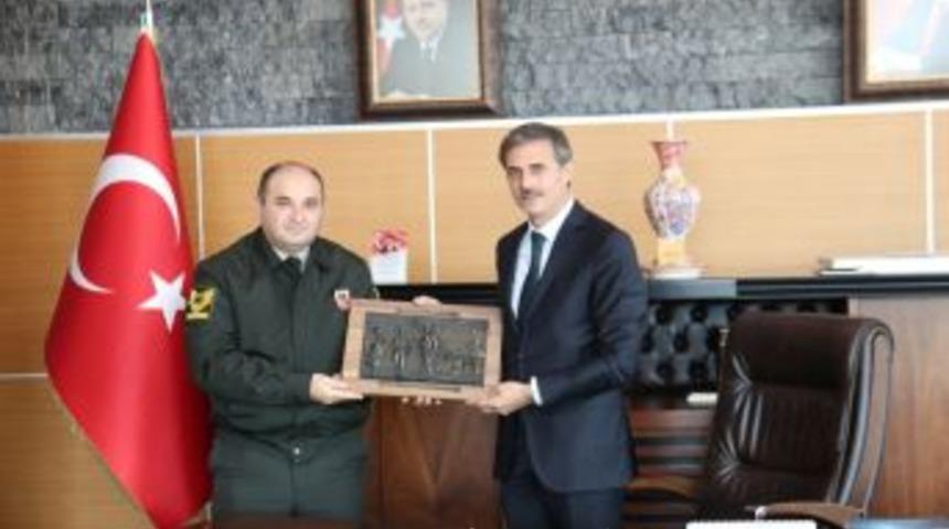 Başkan Alemdar&rsquo;a Komutandan Ziyaret