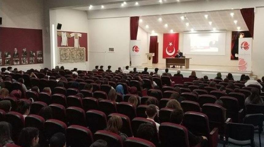 Tecr&uuml;belerini &Ouml;ğrencilere Aktarıyorlar