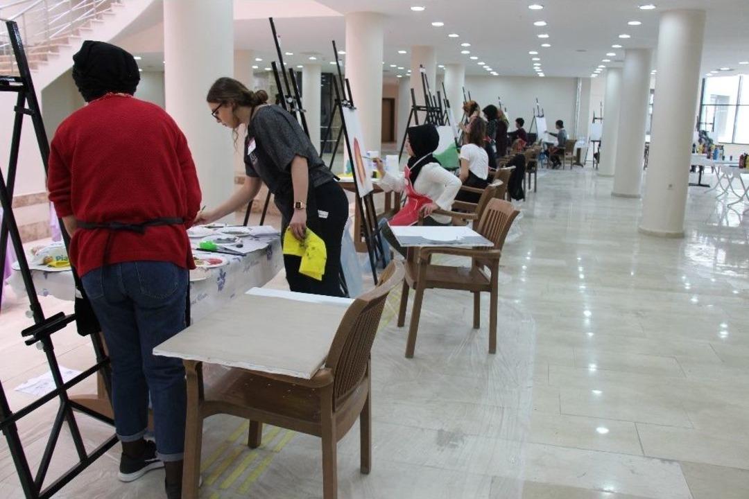 &lsquo;t&uuml;rk&uuml;lerin Rengi&rsquo; Yarışması Renkli G&ouml;r&uuml;nt&uuml;ler Ortaya &Ccedil;ıkardı