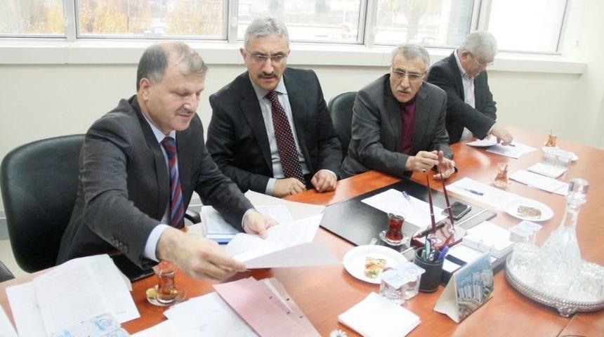 B&uuml;y&uuml;kşehir Enc&uuml;men Toplantısında Kiralama İhaleleri Yapıldı