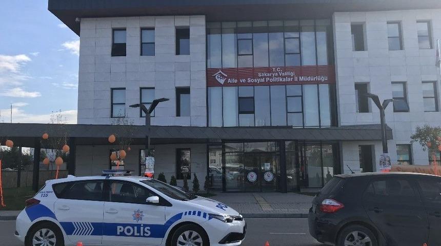 &Ccedil;ocuğunu Almak İsteyen Baba İntihara Teşebb&uuml;s Etti