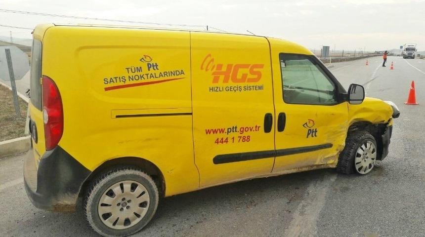 Sungurlu&rsquo;da Trafik Kazası: 4 Yaralı