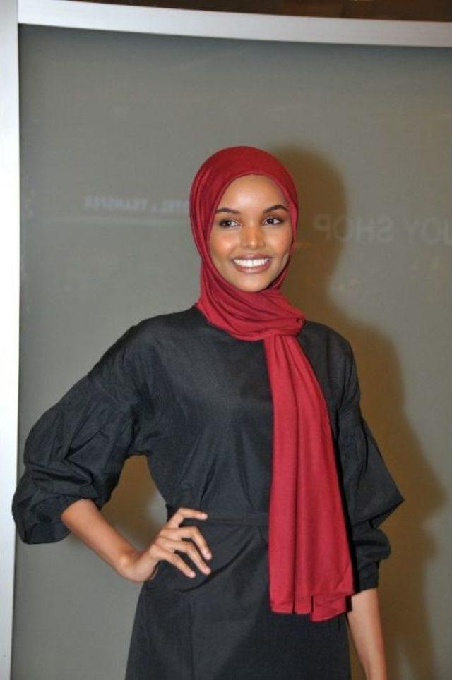 Dünyaca Ünlü Top Model Halima Aden Türkiye’de