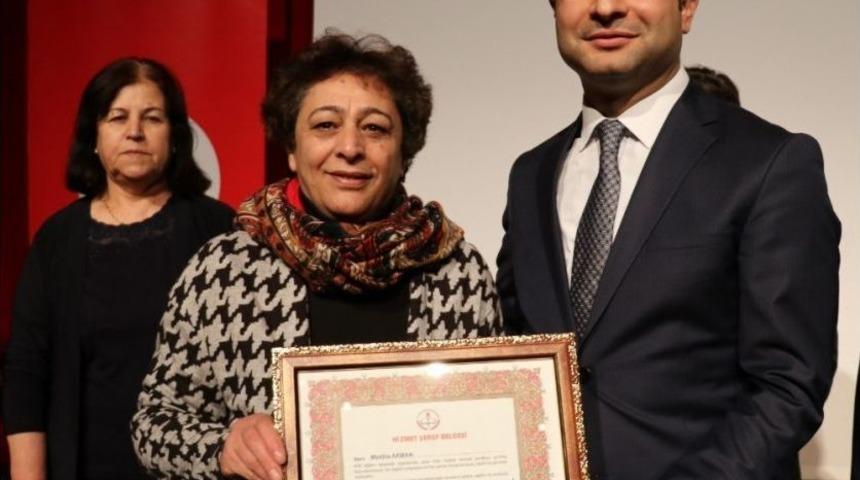 Van&rsquo;da Gecikmeli &rsquo;24 Kasım &Ouml;ğretmenler G&uuml;n&uuml;&rsquo; Kutlaması