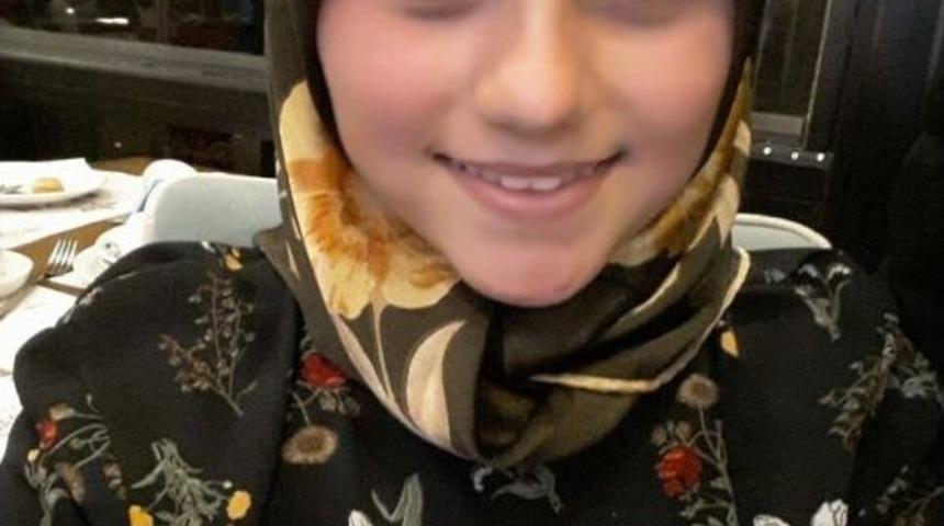 "kur&rsquo;an Kursuna Gidiyorum" Diye Evden &Ccedil;ıkan Gen&ccedil; Kız 1 Haftadır Kayıp