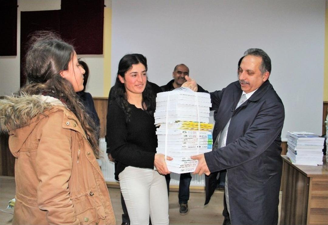 Van B&uuml;y&uuml;kşehir Belediyesinden Eğitime B&uuml;y&uuml;k Destek