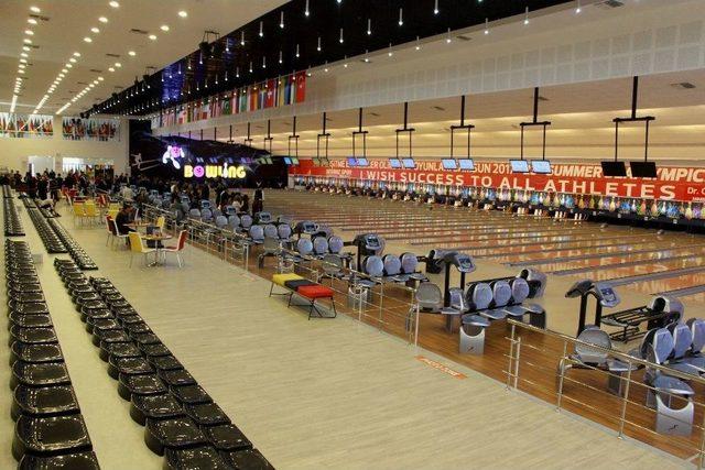 Türkiye’nin En Büyük Bowling Salonu Açıldı