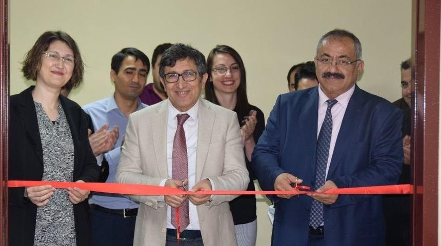 D&uuml;zce &Uuml;niversitesi&rsquo;nde Polimer M&uuml;hendisliği Araştırma Laboratuvarı A&ccedil;ıldı