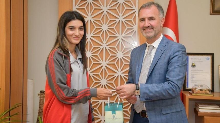 İneg&ouml;ll&uuml; Sporcudan B&uuml;y&uuml;k Başarı