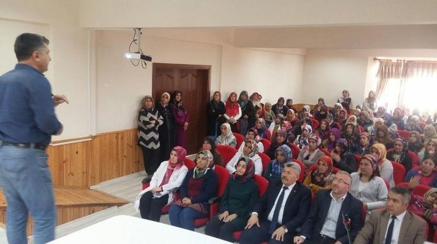 Usta &Ouml;ğreticilere &lsquo;ter&ouml;rle M&uuml;cadele&rsquo; Semineri