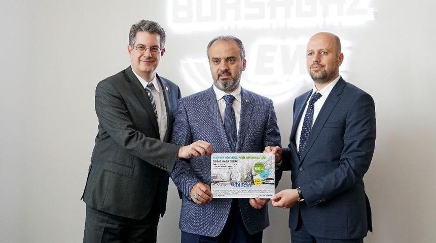 Bursa&rsquo;nın Havası İ&ccedil;in El Ele