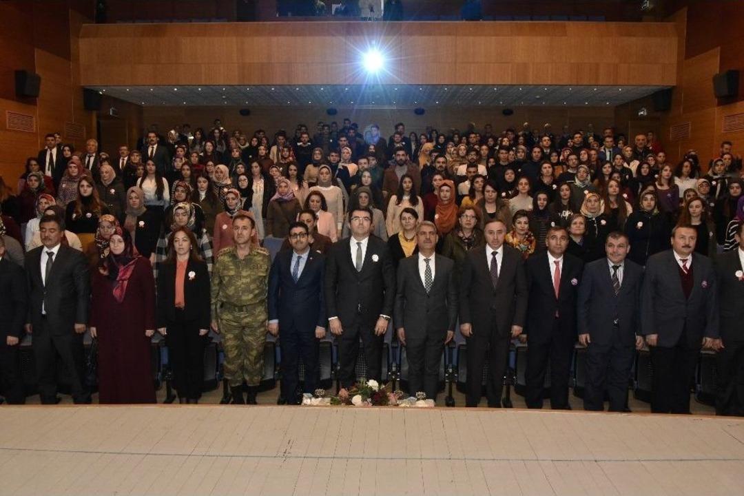 G&uuml;m&uuml;şhane&rsquo;de Kadına Y&ouml;nelik Şiddete Karşı M&uuml;cadele G&uuml;n&uuml; Programı