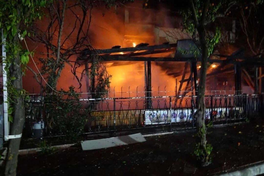 Kuşadası&rsquo;nda Yangın