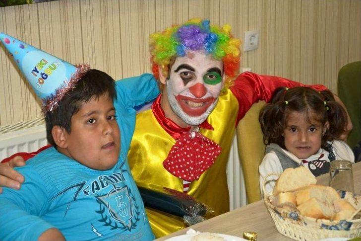 Engelli Çocukların Doğum Günleri Kutlandı G4