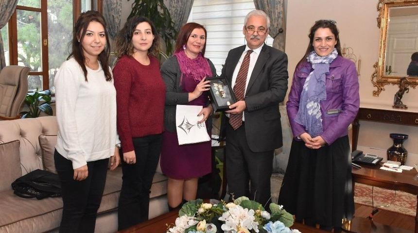 Otistik Bireyler İ&ccedil;in Sağlık&ccedil;ılara Duyu B&uuml;t&uuml;nleme Semineri Verilecek