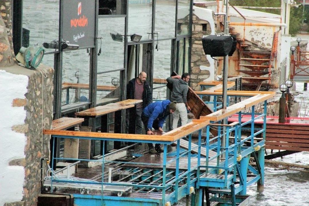 Bodrum&rsquo;da Fırtına Ve Yağış