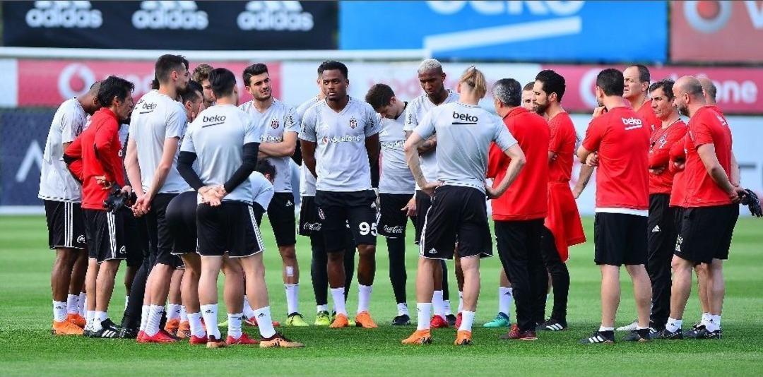 Beşiktaş, Sivasspor Ma&ccedil;ının Hazırlıklarına 10 Eksikle Başladı