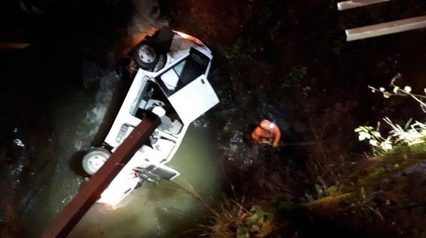 Minib&uuml;s Dereye U&ccedil;tu: 1 &Ouml;l&uuml;