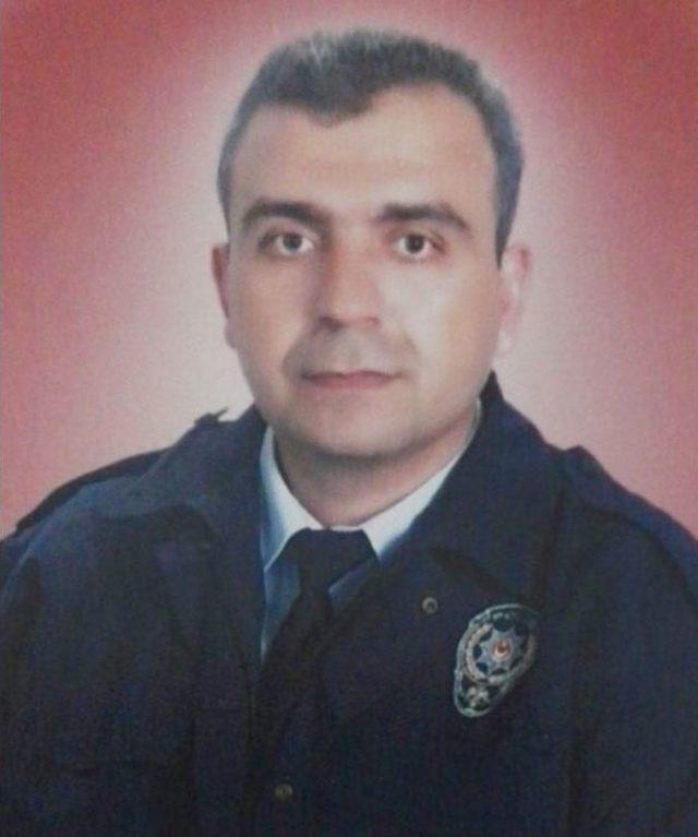 Polis Memuru Kalbine Yenildi