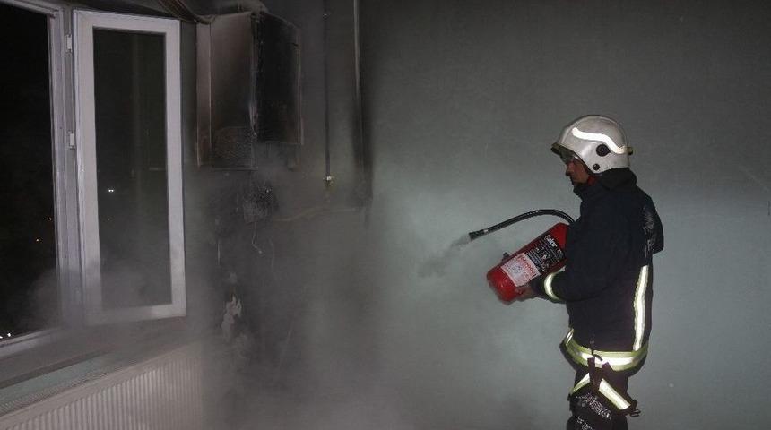 Boş Dairede &Ccedil;ıkan Yangın Korkuttu