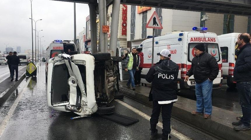 Avcılar’da Kontrolden Çıkan Araç Takla Attı: 7 Yaralı