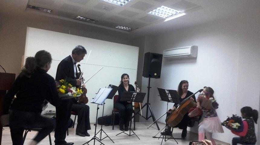 İzmir Devlet Senfoni Orkestrası, Aydın Bilim Sanat Merkezinde Konser Verdi