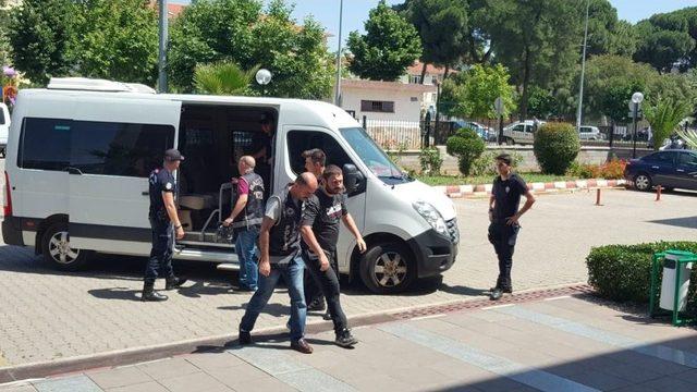 Nazilli’de Fetö Operasyonu 8 Kişi Adliyeye Sevk Edildi