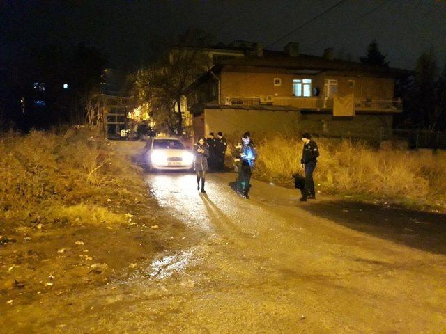 Ankara Polisinden Cezaevi Firarilerine Gece Baskını