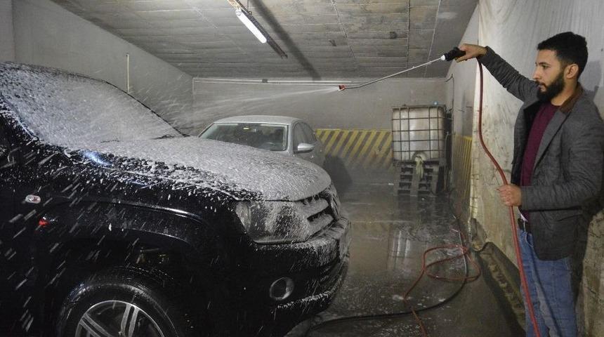 Kırıkkale&rsquo;de Oto Yıkamacıların &Ccedil;amur Mesaisi