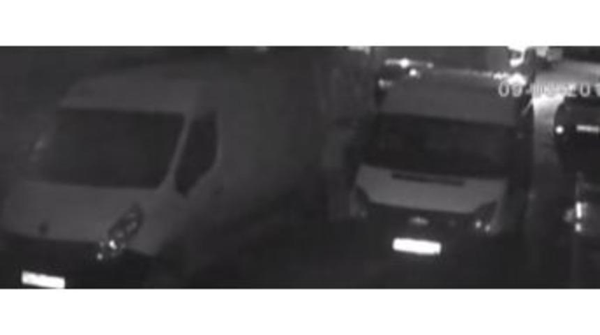 (&ouml;zel) Okmeydanı&rsquo;nda Minib&uuml;sle Gelen Hırsızlar Başka Bir Minib&uuml;s&uuml; Soydu