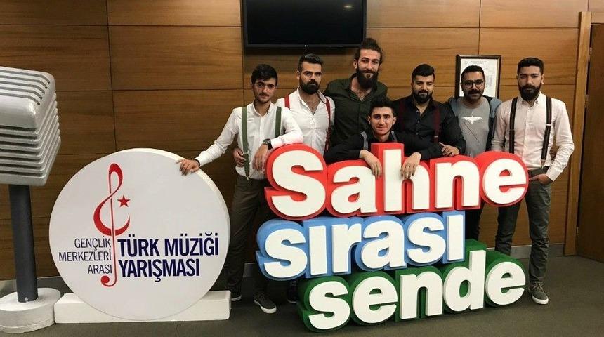 T&uuml;rk M&uuml;ziği Yarışmalarında Erzincan R&uuml;zgarı Esti