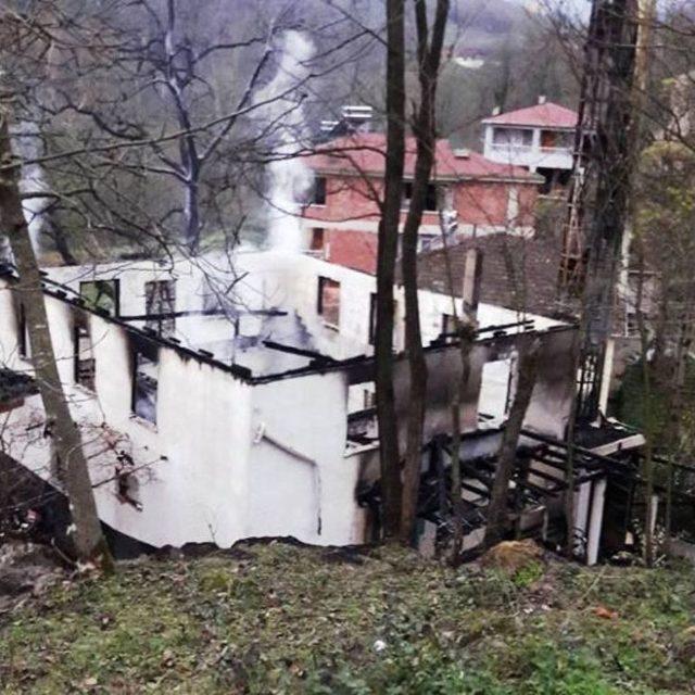 Ordu’da 70 Yıllık Ahşap Cami Alevlere Teslim Oldu