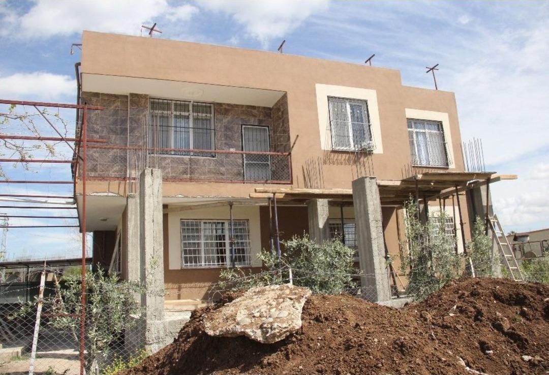 Adana&rsquo;da Bir Kişi Balkonu Genişletirken D&uuml;ş&uuml;p Hayatını Kaybetti