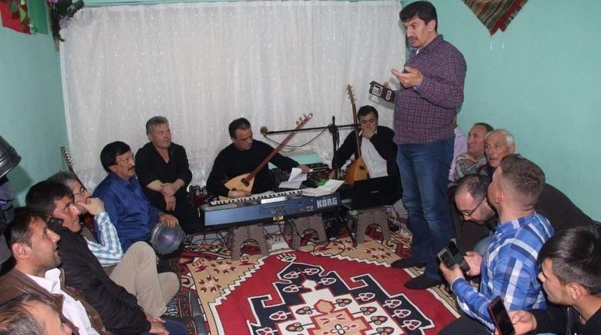 Gedizliler, &rsquo;yaren K&uuml;lt&uuml;r&uuml;&rsquo;n&uuml; Yaşatmaya &Ccedil;alışıyor