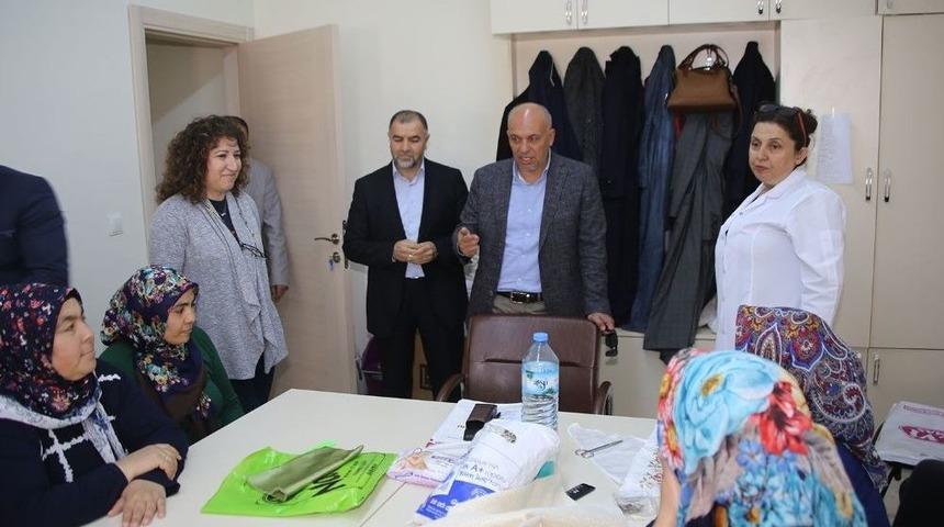 Başkan &Ccedil;alışkan, Hanımlar Lokalini Gezdi