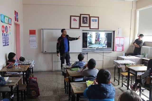 Tunceli’de Afet Bilinci Eğitimleri