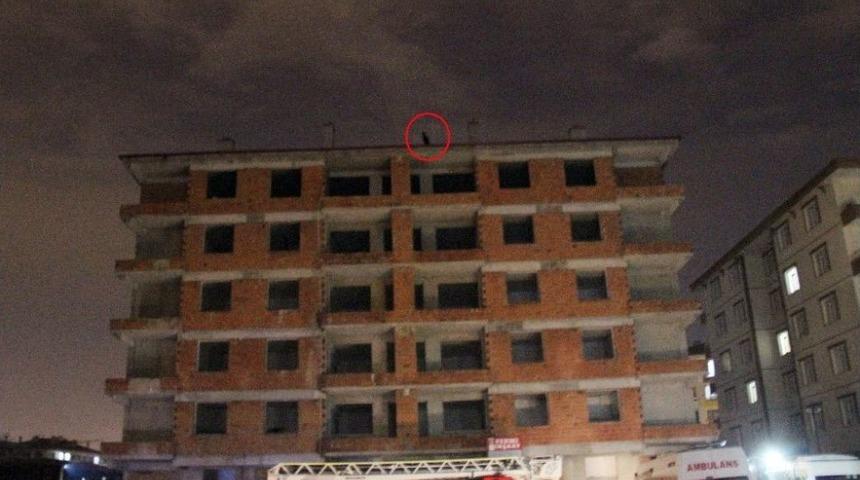 Eşinden Boşandığı İ&ccedil;in İkinci Kez İntihara Teşebb&uuml;s Eden Şahsı Polis İkna Etti