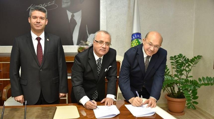 Salihli Osb&rsquo;de Dev Yatırım İ&ccedil;in İmzalar Atıldı