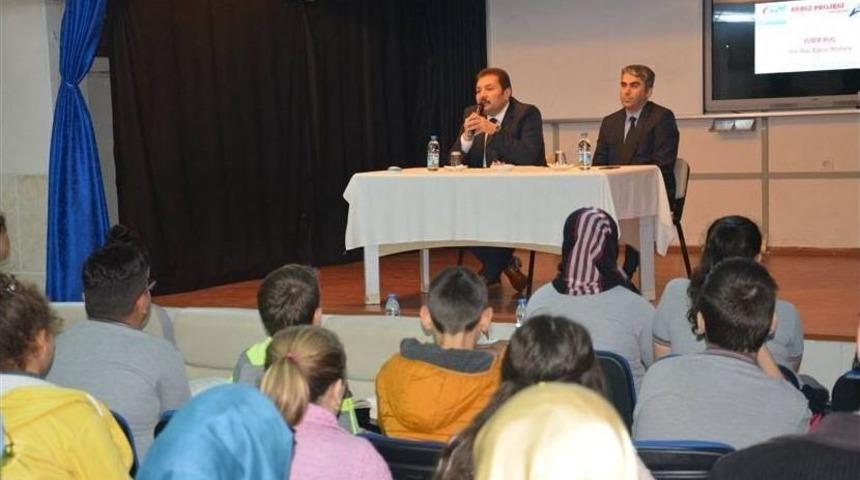 Milli Eğitim M&uuml;d&uuml;r&uuml; Ko&ccedil; &ldquo;başarılı Olmanın En &Ouml;nemli Sırrı Okumaktır&rdquo;