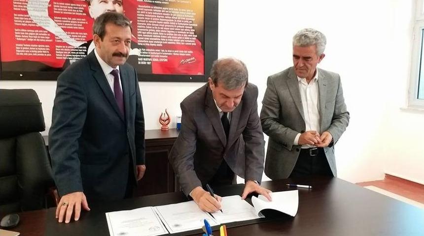 Simav&rsquo;da &rsquo;sosyal Ve K&uuml;lt&uuml;rel Kurslar&rsquo; İşbirliği S&ouml;zleşmesi