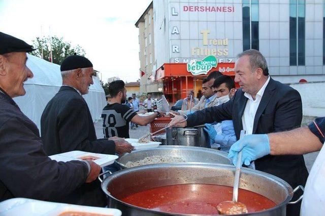 Sungurlu’da İlk İftar Yapıldı