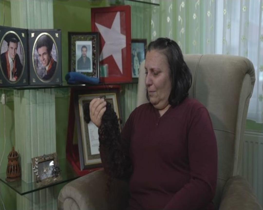 (&ouml;zel) Şehit Oğlundan Geriye Bir Tutam Sa&ccedil;ı Kaldı