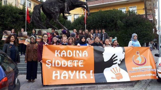 Demirci’de ’kadına Yönelik Şiddete Hayır’ Yürüyüşü