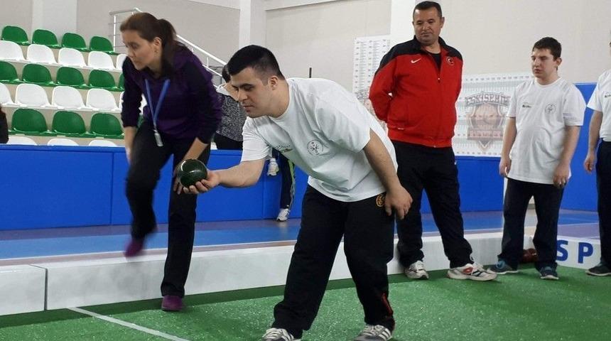 Engelli Bireyler ‘bocce Turnuvası’nda Yarıştı