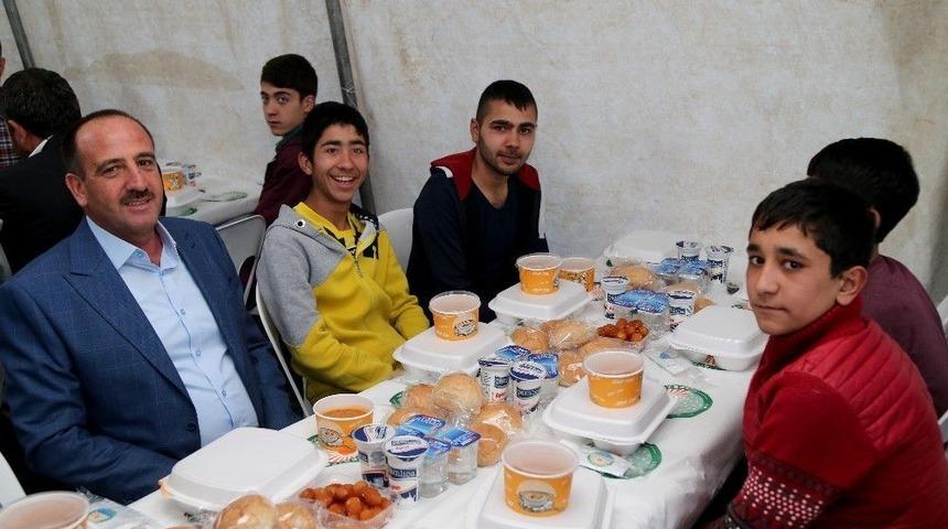 Gölbaşı Belediyesi Ramazan’da 55 Bin Kişiye İftar Verecek