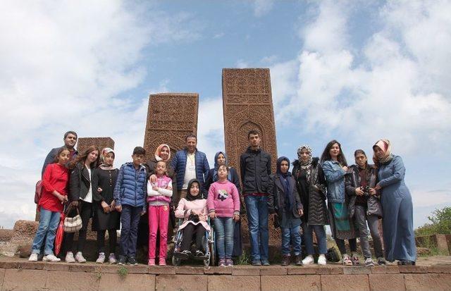 Ahlat Belediyesinden Anlamlı Etkinlik