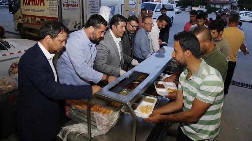 D&ouml;şemealtı&rsquo;nda İlk İftar G&ouml;n&uuml;l Sofrasında A&ccedil;ıldı