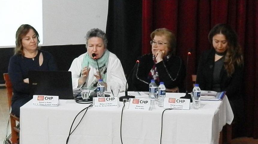 Fo&ccedil;a&rsquo;da Kadın Ve Yaşam Paneli