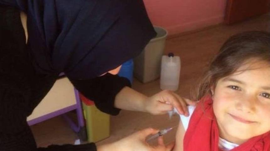 Pazarlar&rsquo;da &Ouml;ğrencilere Aşı