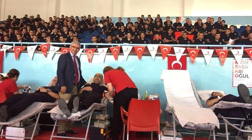Polis Adayları Kan Bağışında Bulundu